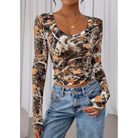 Women’s Long Sleeve Crop Top Deep V Neck Slim Fit Casual Fall Trendy - Picture 2 of 8